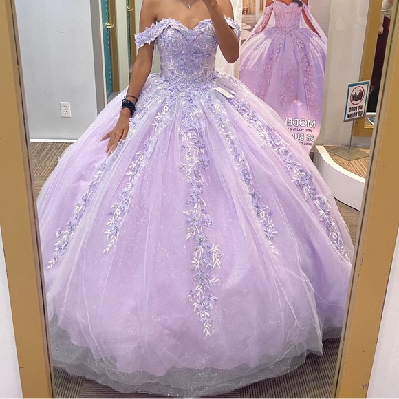 Lilac Sweet 16/Quinceanera Dress Size 0 Petticoat Included